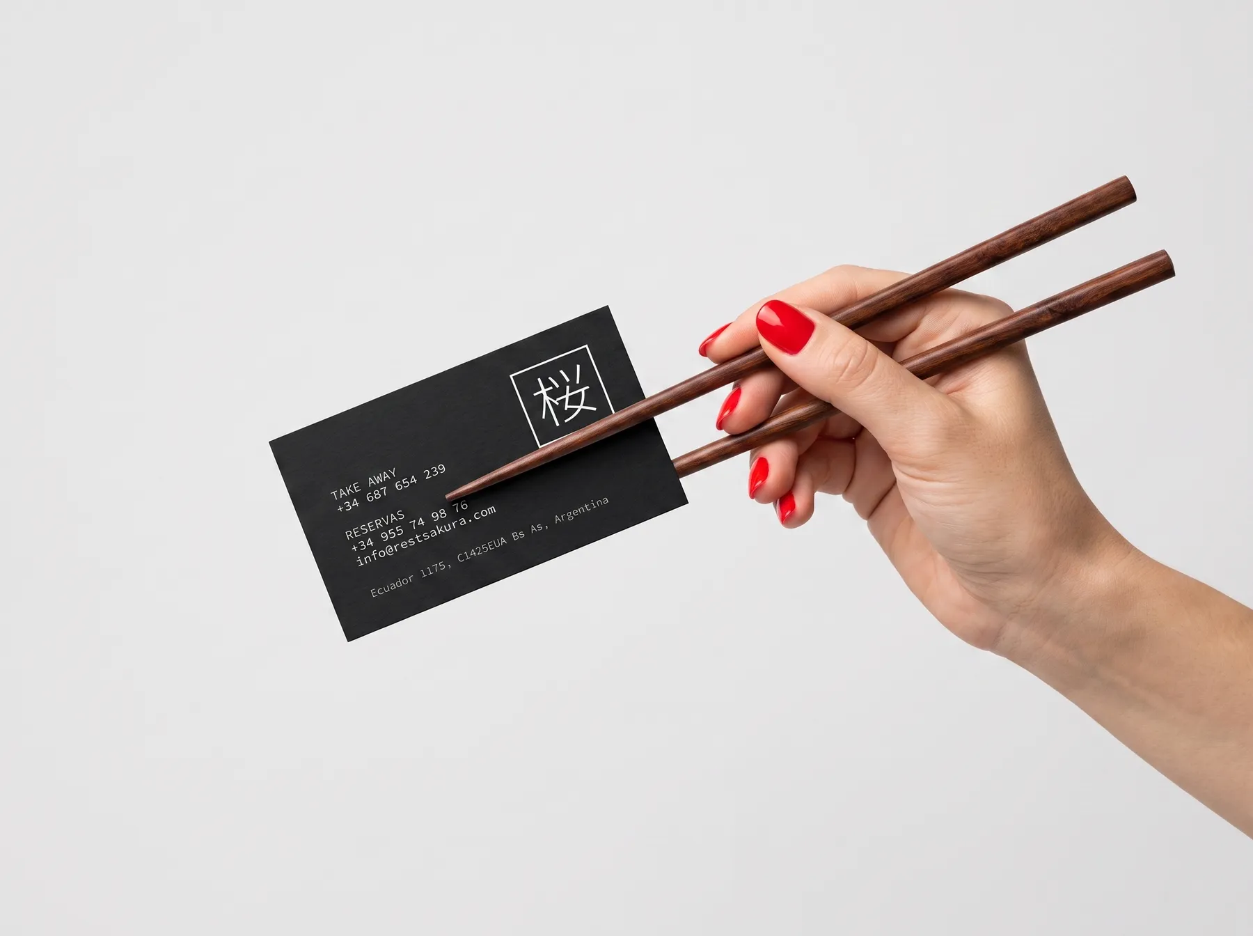 Sakura — Identidad & Packaging